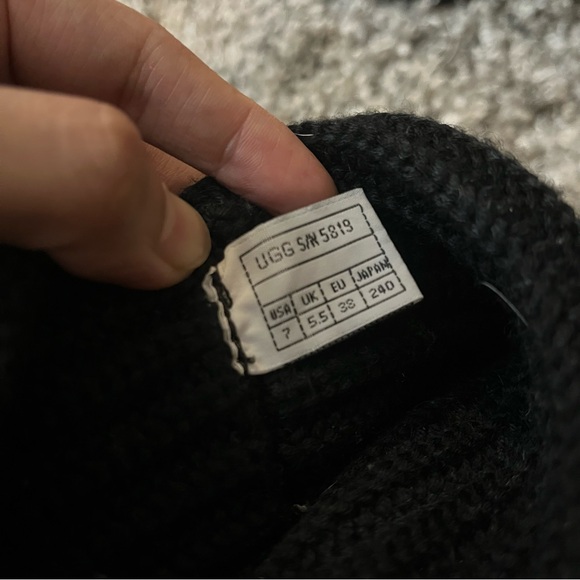 UGG Australia - Authentic Classic Cardy Boots - Picture 7 of 7